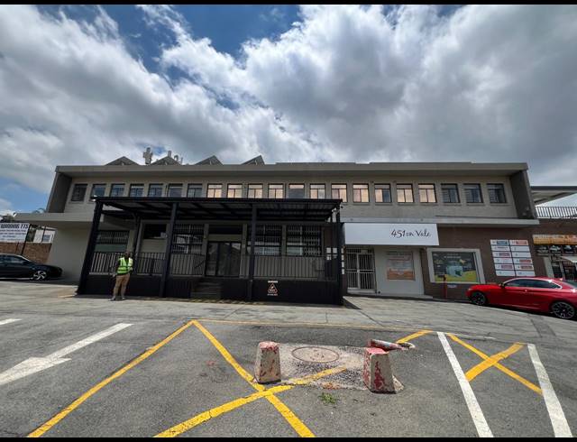 275M² OFFICE TO LET IN FERNDALE